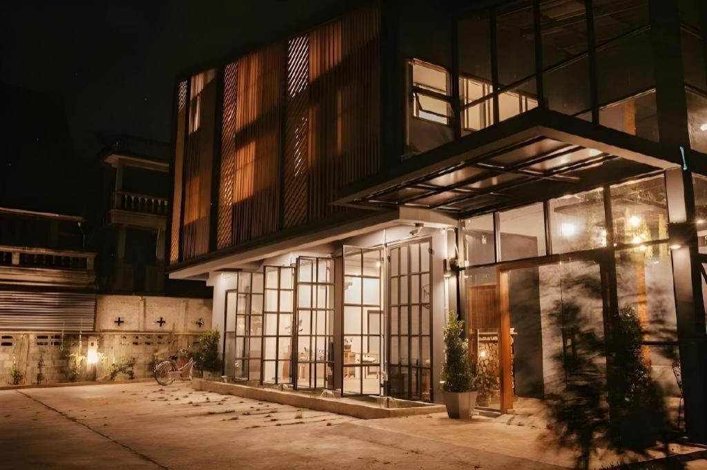 헝 인 프래 호텔 프레 외부 사진